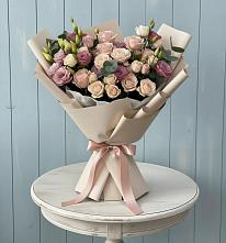 Букет цветов из:  Розы и Лизиантусы в Электростали