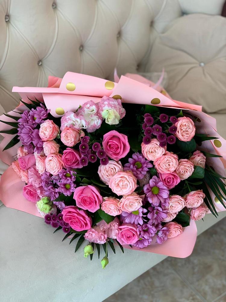 Букет цветов из: Хризантемы, Розы и Лизиантусы в Электростали