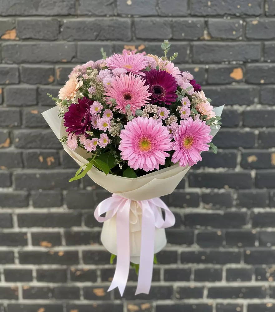 Букет цветов из: Герберы и Хризантемы в Электростали