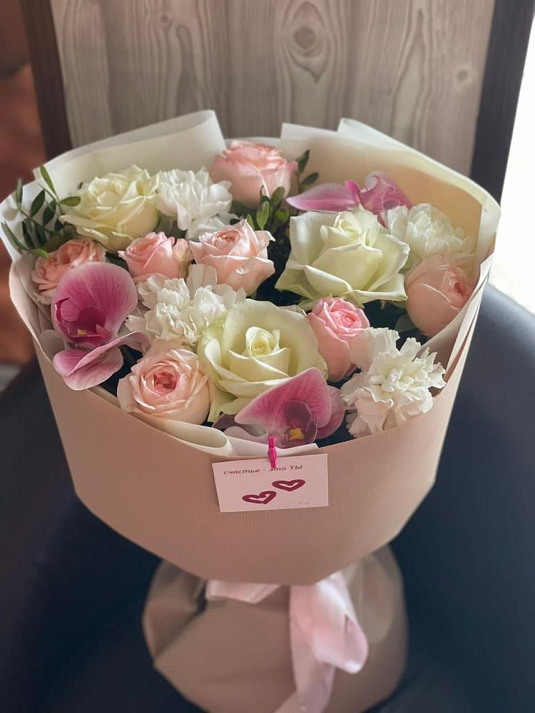 Букет цветов из: Орхидеи, Розы и Гвоздики в Электростали