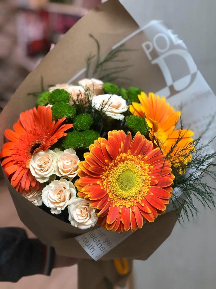 Букет цветов из: Герберы, Хризантемы и Розы в Электростали