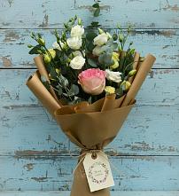Букет цветов из:  Розы и Лизиантусы в Электростали